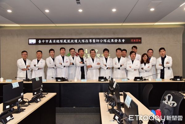 ▲▼台中市消防局實施緊急救護能量計劃，全市OHCA急救成功率突破4成。（圖／台中消防局提供，下同）