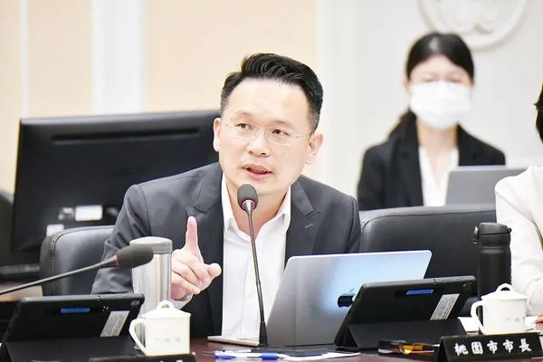 ▲桃園市副市長蘇俊賓今天出席行政院會，針對數發部「網路詐騙通報查詢網成效報告」專題報告，籲請中央應正視。（圖／行政院提供）