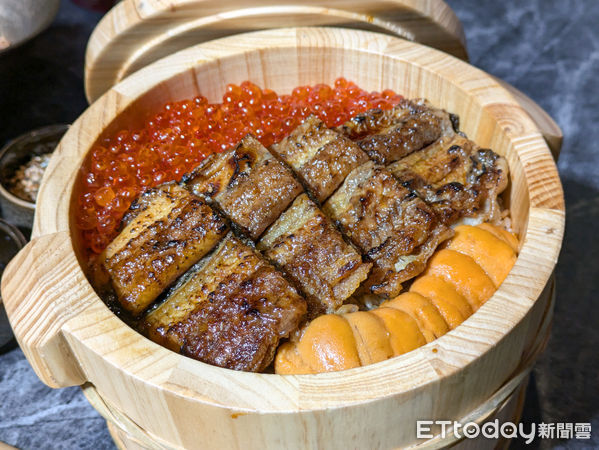 ▲日式燒肉與鰻魚料理一次滿足　星胡同新推3款期間限定雙人餐。（圖／記者黃士原攝）