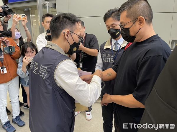 ▲▼毒梟黃立為押返台灣歸案。（圖／調查局提供）