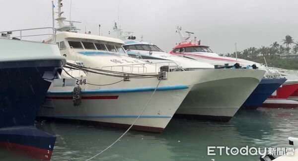 ▲▼台東風強雨驟，離島航班全面中斷。（圖／記者楊晨東翻攝）