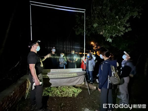 ▲導覽漢寶德先生於中橫地區所設計之建築空間-洛韶山莊與天祥青年活動中心。（圖／太管處提供，下同）