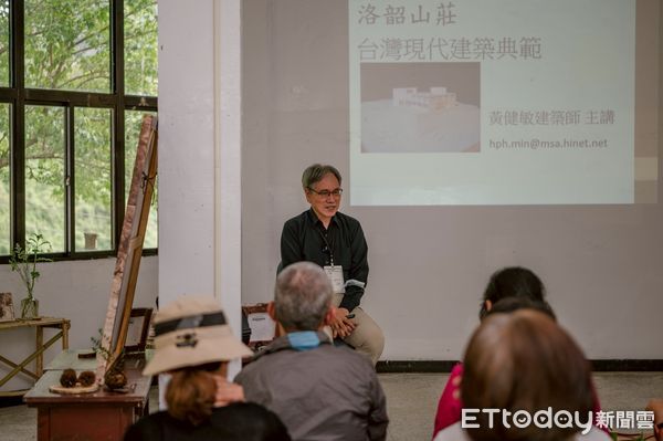 ▲導覽漢寶德先生於中橫地區所設計之建築空間-洛韶山莊與天祥青年活動中心。（圖／太管處提供，下同）