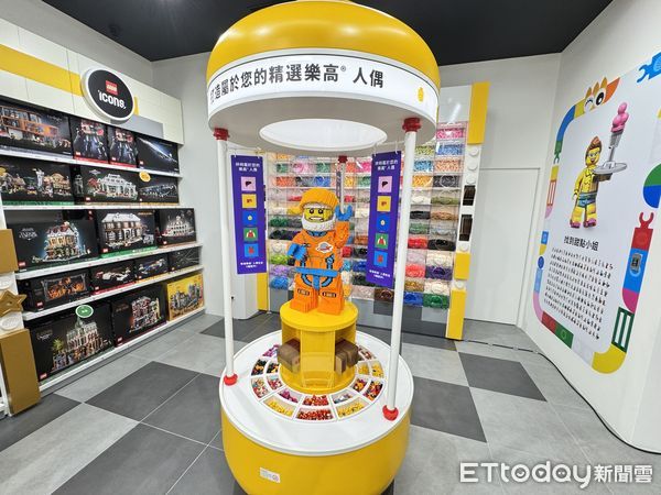 ▲樂高授權專賣店13日正式進駐南紡購物中心，高台灣總經理黃小瑩與SUNKIDS董事長歐慶鵬共同為南紡店剪綵開幕，共同打造親子遊憩新景點。（記者林東良攝，下同）