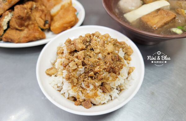 ▲▼百果山炸粿小吃攤。（圖／部落客Nini and Blue 玩樂食記授權提供）