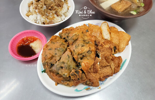 ▲▼百果山炸粿小吃攤。（圖／部落客Nini and Blue 玩樂食記授權提供）