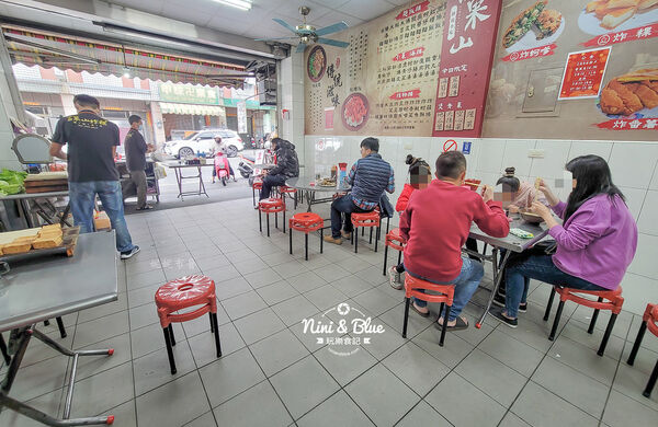 ▲▼百果山炸粿小吃攤。（圖／部落客Nini and Blue 玩樂食記授權提供）