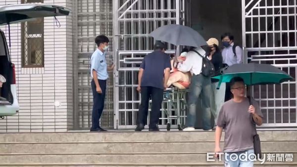 ▲▼   前刑事局警政監林明佐交保離開          。（圖／記者白珈陽攝）