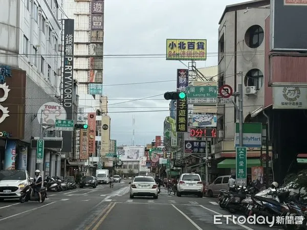 ▲▼   嘉義,仁愛路,小北          。（圖／記者張雅雲攝）