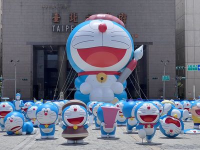 60隻「哆啦A夢」快閃市民廣場！必打卡「12米高氣偶」+任意門