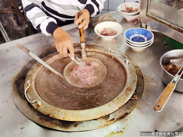 ▲▼北港美食「輝煌牛肉湯」，推薦60元牛肉湯超便宜，還能免費續湯雲林美食小吃。（圖／部落客Darren提供）