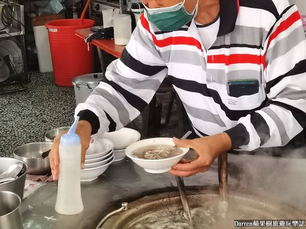 ▲▼北港美食「輝煌牛肉湯」，推薦60元牛肉湯超便宜，還能免費續湯雲林美食小吃。（圖／部落客Darren提供）