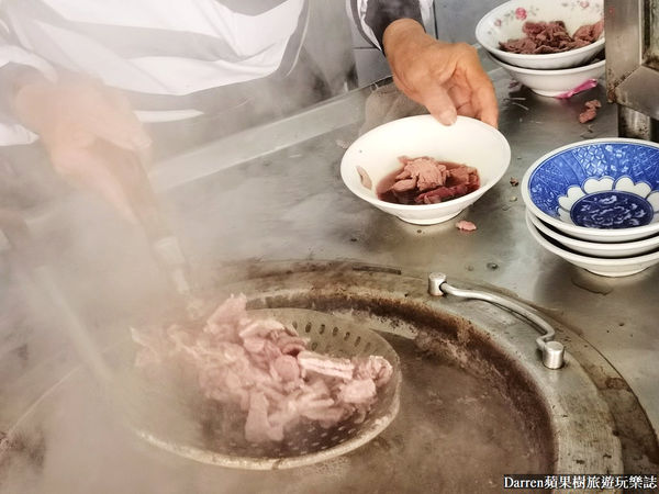 ▲▼北港美食「輝煌牛肉湯」，推薦60元牛肉湯超便宜，還能免費續湯雲林美食小吃。（圖／部落客Darren提供）