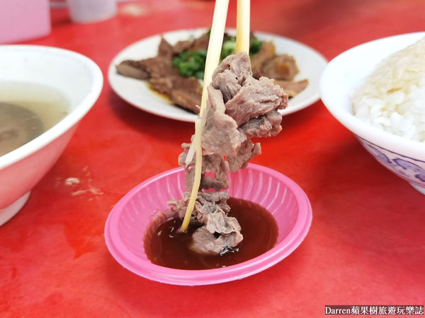▲▼北港美食「輝煌牛肉湯」，推薦60元牛肉湯超便宜，還能免費續湯雲林美食小吃。（圖／部落客Darren提供）