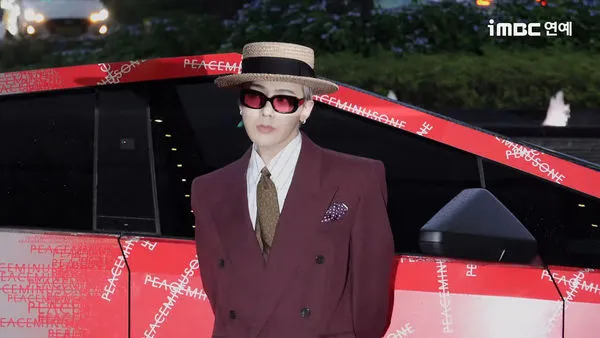 ▲▼ 「GD活動遲到40分鐘惹怒韓國記者」公司急發聲　同步宣布捐出8.8億。（圖／翻攝自iMBC娛樂）