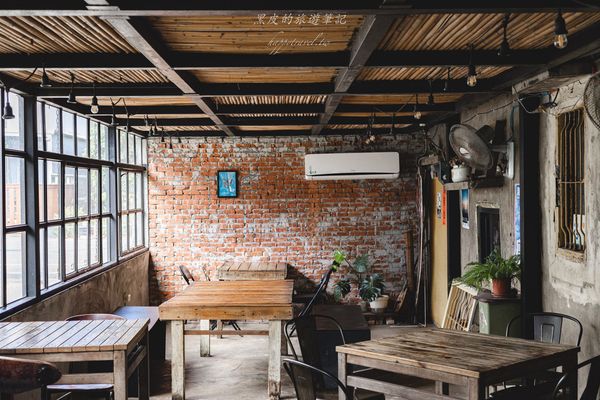 ▲▼「肥春號Fatchun Cafe」隱藏恆春小鎮中的人氣咖啡廳，IG拍照熱門恆春景點。（圖／部落客黑皮提供）