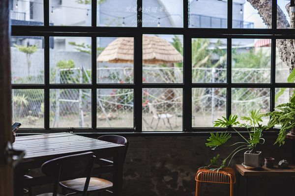 ▲▼「肥春號Fatchun Cafe」隱藏恆春小鎮中的人氣咖啡廳，IG拍照熱門恆春景點。（圖／部落客黑皮提供）
