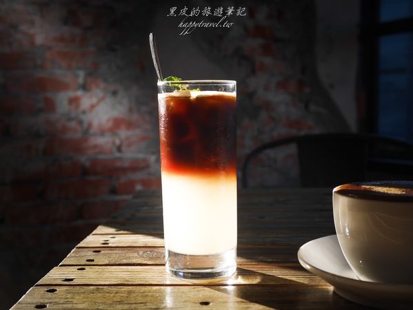 ▲▼「肥春號Fatchun Cafe」隱藏恆春小鎮中的人氣咖啡廳，IG拍照熱門恆春景點。（圖／部落客黑皮提供）