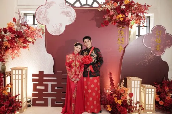 ▲陳奕與「五分埔成衣千金」紀曦晨在文華東方酒店舉行文定儀式。（圖／陳奕提供）