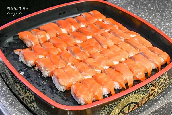 ▲▼「Japanese Buffet Dining DEN 伝」北海道三大蟹吃到飽！狸小路薄野美食推薦。（圖／部落客周花花提供）