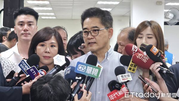 ▲▼國民黨秘書長黃健庭出席國民黨立委李彥秀的內湖問政說明會。（圖／記者呂佳賢攝）