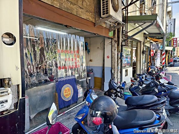 ▲▼「北港大腸豬血湯」桃園早餐推薦，民族路桃園國小後門50年炒麵炒米粉小吃攤。（圖／部落客Darren提供）