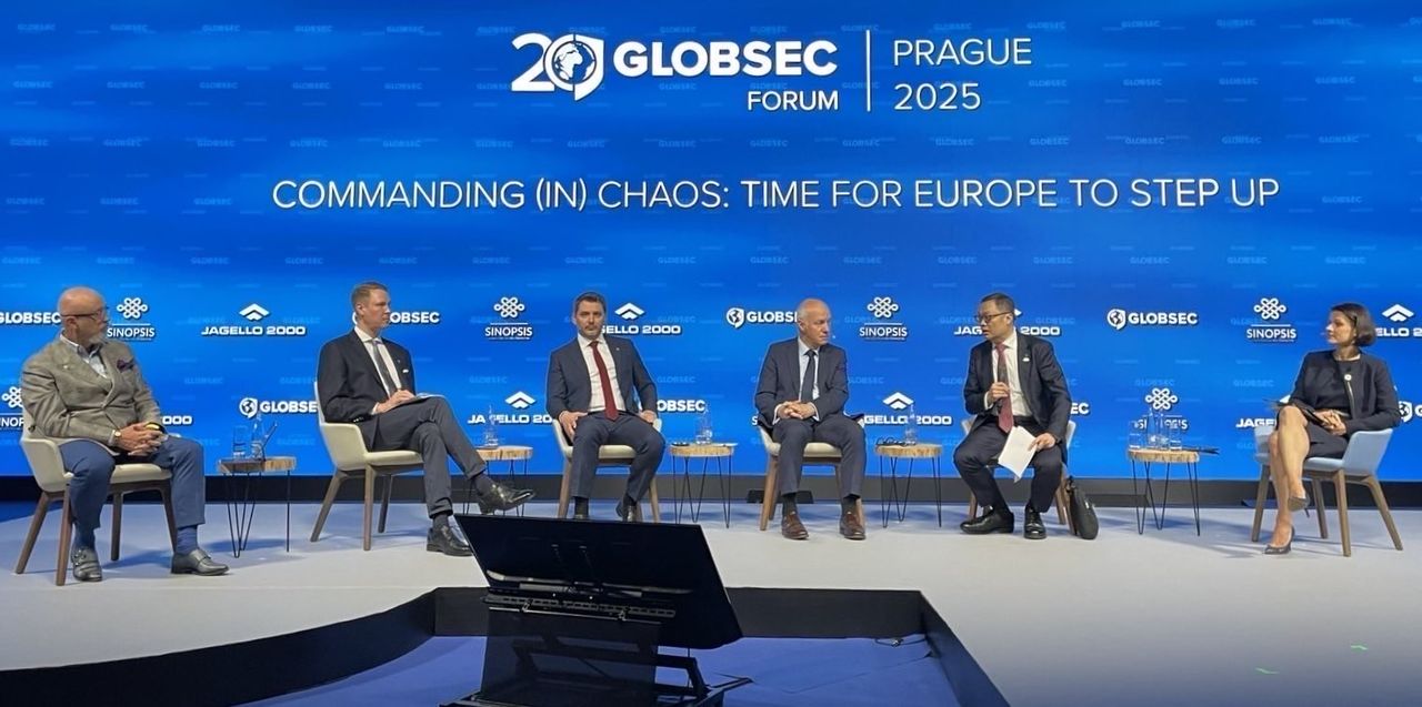 ▲外交部次長陳明祺（右二）出席「全球安全論壇」（GLOBSEC）年會。（圖／外交部提供）