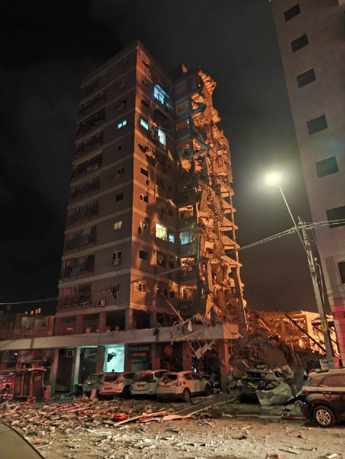 ▲▼以色列北部城市塔姆拉（Tamra）、中部城市巴特亞姆（Bat Yam）遭伊朗飛彈襲擊。（圖／翻攝X）