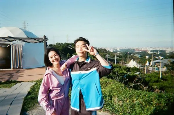 ▲派翠克(右)放上與小S的合照。（圖／翻攝IG）