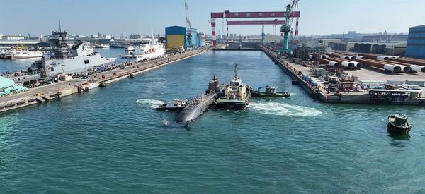 ▲▼潛艦國造原型艦「海鯤軍艦」2025年2月底浮移測試。（圖／台船公司提供）