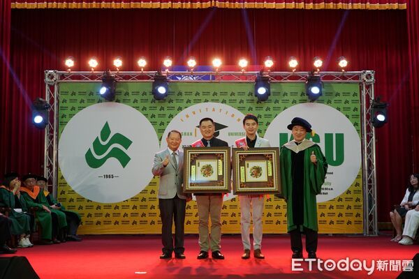▲崑山科技大學113學年度畢業典禮14日於校內雲青館隆重舉行，逾2200位畢業生勇敢迎向未來挑戰。（圖／記者林東良翻攝，下同）