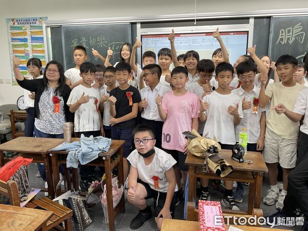 ▲台南市永福國小第79屆畢業典禮中，全數參與潛能開發班（特教資源班）和特教巡迴班學習計劃的永福小朋友，都以自身努力獲得畢業典禮獎項。（圖／記者林東良翻攝，下同）
