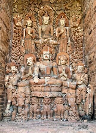 ▲▼泰國清邁美食「The Terracotta Garden at Lamphun」南奔百年古剎咖啡店，古蹟露天戶外座位超有fu。（圖／部落客小虎提供）
