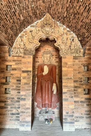 ▲▼泰國清邁美食「The Terracotta Garden at Lamphun」南奔百年古剎咖啡店，古蹟露天戶外座位超有fu。（圖／部落客小虎提供）