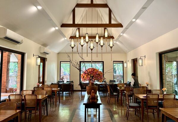 ▲▼泰國清邁美食「The Terracotta Garden at Lamphun」南奔百年古剎咖啡店，古蹟露天戶外座位超有fu。（圖／部落客小虎提供）