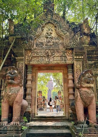 ▲▼泰國清邁美食「The Terracotta Garden at Lamphun」南奔百年古剎咖啡店，古蹟露天戶外座位超有fu。（圖／部落客小虎提供）