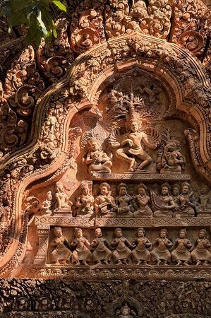 ▲▼泰國清邁美食「The Terracotta Garden at Lamphun」南奔百年古剎咖啡店，古蹟露天戶外座位超有fu。（圖／部落客小虎提供）