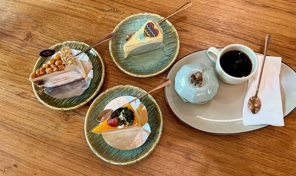 ▲▼泰國清邁美食「The Terracotta Garden at Lamphun」南奔百年古剎咖啡店，古蹟露天戶外座位超有fu。（圖／部落客小虎提供）