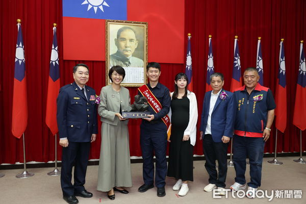 ▲警察節到，南投縣政府表揚19位模範警察及績優同仁。（圖／南投縣政府提供）