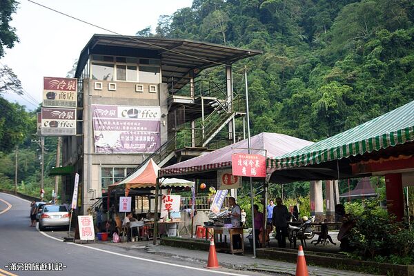 ▲▼新竹「北埔冷泉」2025北埔泡腳踩水玩冷泉，水簾大瀑布，新竹天然冷凍庫，夏季消暑勝地！（圖／部落客滿分提供）