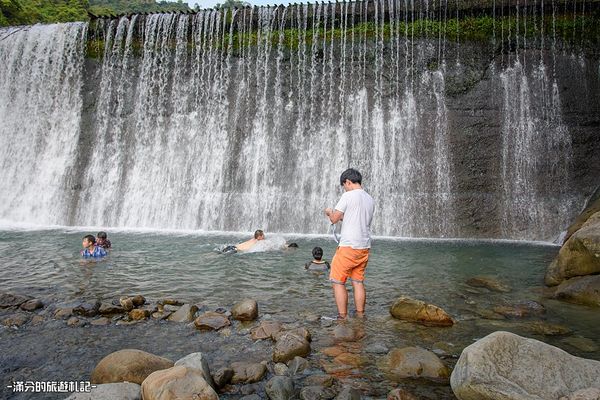 ▲▼新竹「北埔冷泉」2025北埔泡腳踩水玩冷泉，水簾大瀑布，新竹天然冷凍庫，夏季消暑勝地！（圖／部落客滿分提供）
