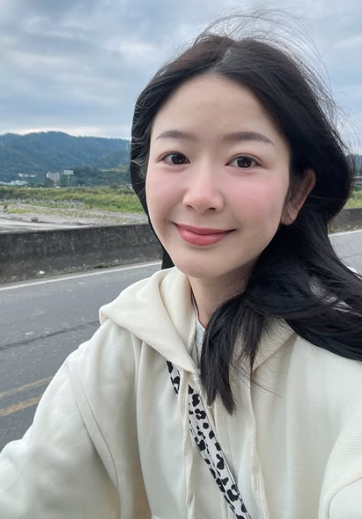 ▲▼查理懷孕4個月分享近況。（圖／翻攝自Instagram／coindevanity）