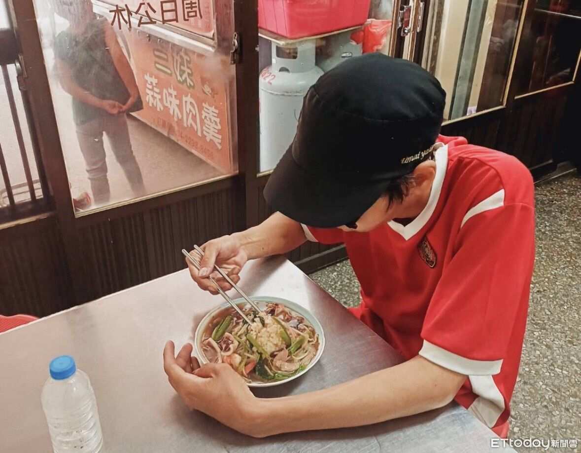 21歲男變黑戶！市府帶他健康檢查、打疫苗　親子鑑定辦身分證