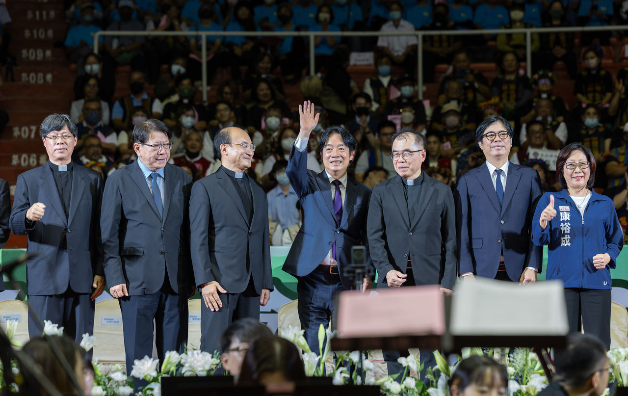 賴清德出席長老教會感恩禮拜　喊反併吞、顧台灣、護主權、挺民生