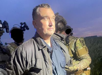 「槍殺美議員」槍手落網照曝光　FBI懸賞150萬過濾400條線索
