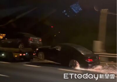 國道轎車遭掉落輪胎擊中！疑拖吊車載運車輛肇禍...風火輪畫面曝