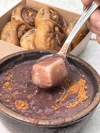 ▲▼韓國釜山南川美食「南川寶城綠茶冰」，三十年綠茶商打造夢幻紫藤棚架竹林茶寮，4000韓幣爽吃紅豆綠茶！（圖／部落客小虎提供）