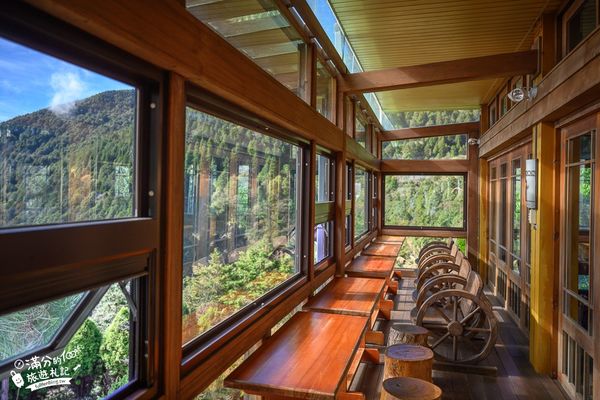 ▲▼「宜蘭太平山雲海咖啡館」群山環繞的森林玻璃屋，海拔2000公尺的約會秘境！（圖／部落客滿分提供）