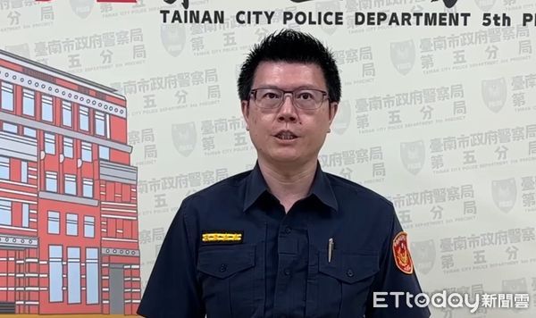 ▲台南市草寮後菱洲宮14日中午遭民眾擅闖後丟神筊、摔金紙，廟方嚴正譴責。（記者林東良翻攝，下同）