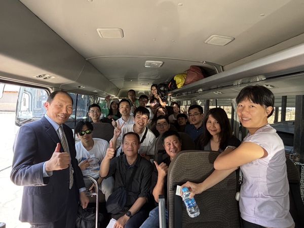 ▲▼外交部協助14位滯留以色列台灣人安全抵達約旦，並安排返國。（圖／外交部提供）